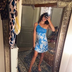 Single Shoulder Bebe Silk Dress